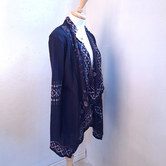 Knox rose | Navy blue boho embroidered long sleeved cardigan - Picture 7 of 15